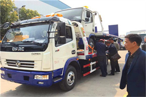 金堂汽车道路救援拖车价格